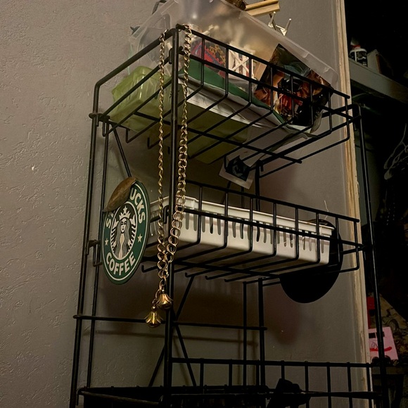 Neckless - Picture 2 of 2